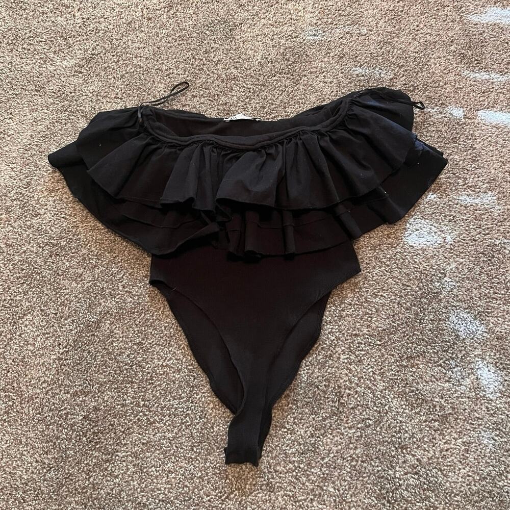 Zara Off-Shoulder Black Ruffle Bodysuit – Size M